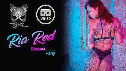 Ria Red Dessous Party Alt Girl Solo Striptease...