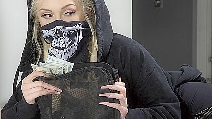 The Hottest Robber That You Can Take - Skylar Vox