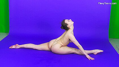 Rima Soroka With Insane Flexibility Sexy Nude...