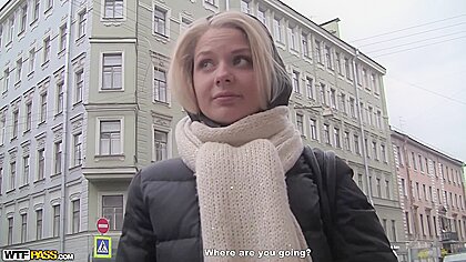 Czech girl picked up on the street Porn Video - VXXX.com