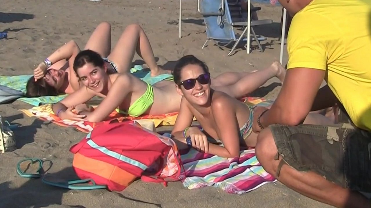 Spanish chicks seduced on a beach Porn Video